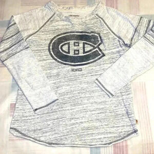 Vintage  Montreal Canadians long sleeve cotton sweater - perfect Vintage
